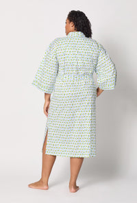 A lady wearing plus size White Woven Cotton Poplin Kimono Robe back view