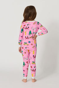 A girl wearing Holiday On Fifth Long Sleeve Stretch Jersey Kids Pj Set back vieiw