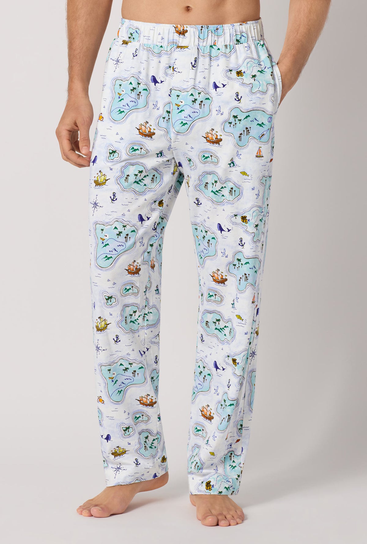 A man wearing Treasure Hunt Men's Stretch Jersey Pj Pant