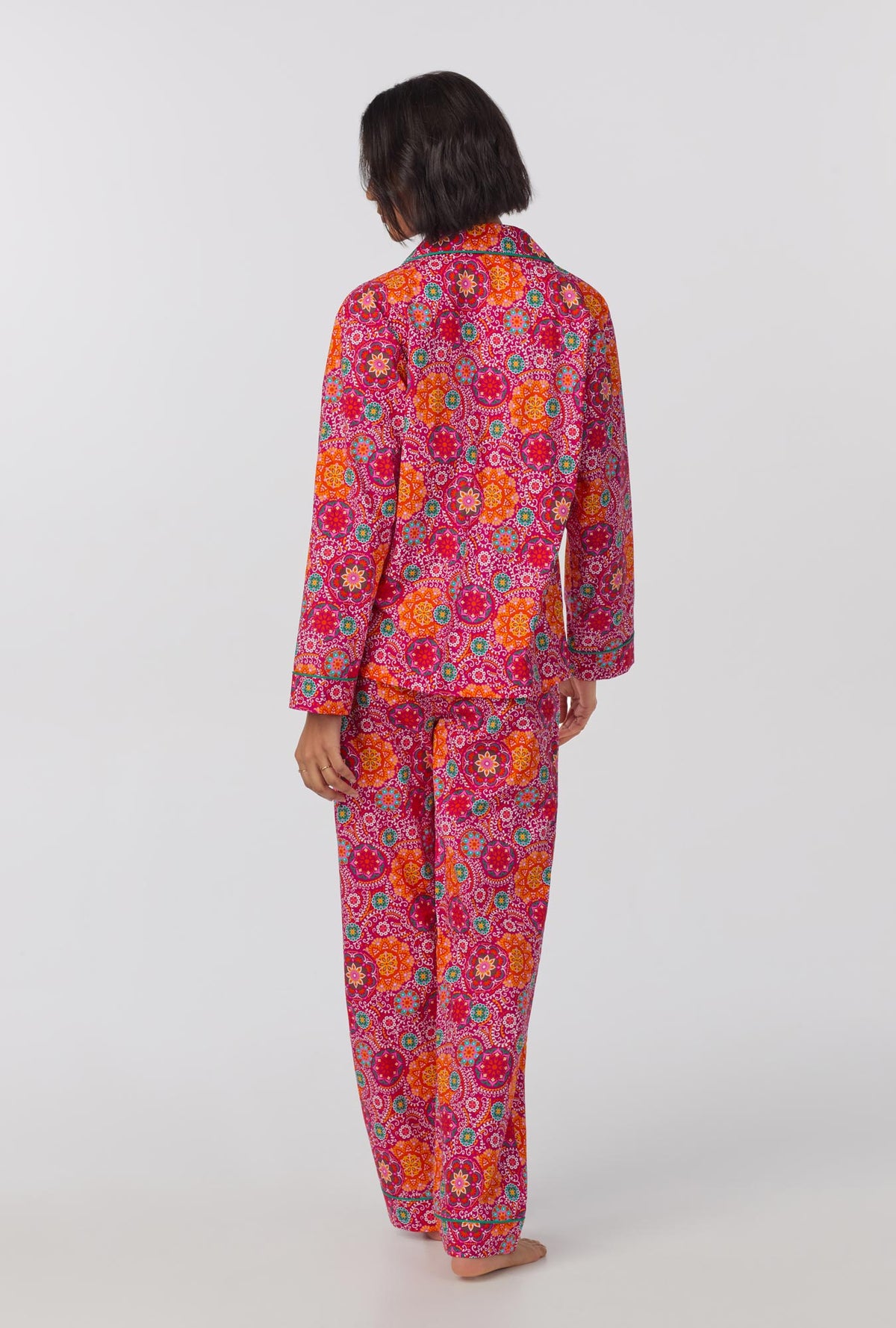 A lady wearing long sleeve classic woven cotton poplin pj set with casablanca print