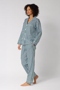 A lady wearing Green Signature Stripe Long Sleeve Classic Woven Cotton Sateen Pj Set looking side