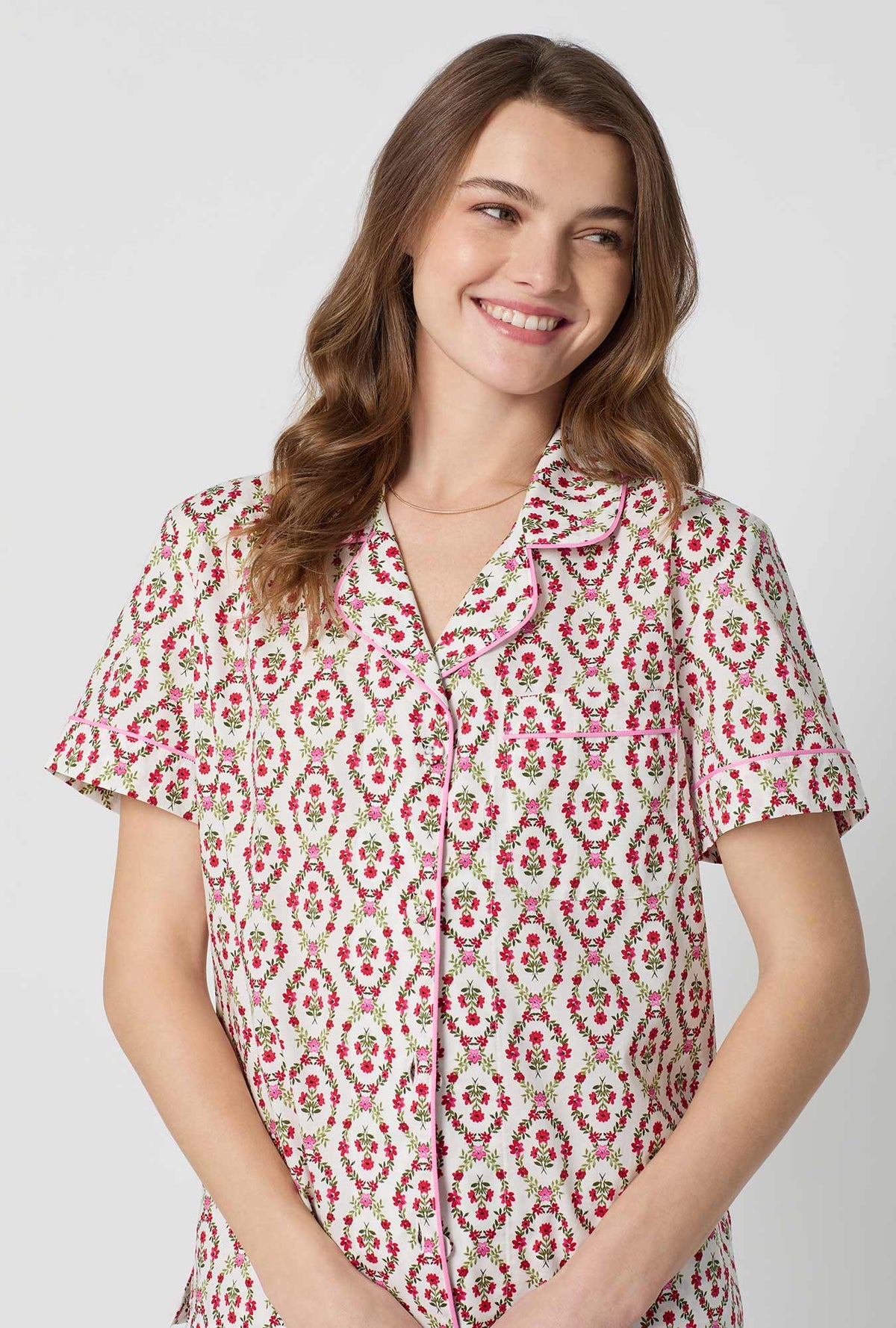 A lady wearing Olivia Short Sleeve Classic Woven Cotton Poplin Cropped Pj Set