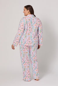 A lady wearing plus size New York, New York Long Sleeve Classic Stretch Jersey Pj Set