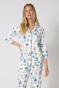 A lady wearing Lady Grey 3/4 Sleeve Classic Stretch Jersey Cropped Pj Set closer look