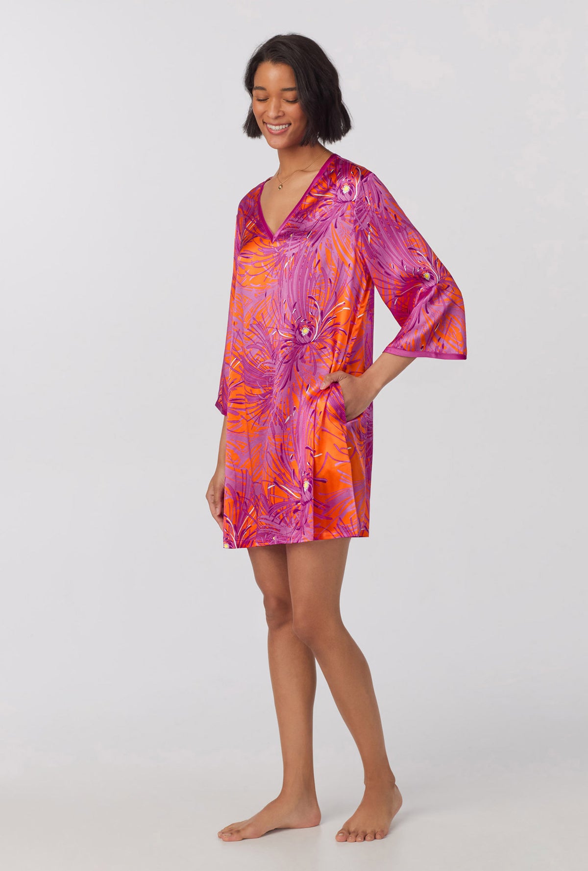 A lady wearing quater Sleeve Classic Washable Silk Caftan with Fuji Mums print