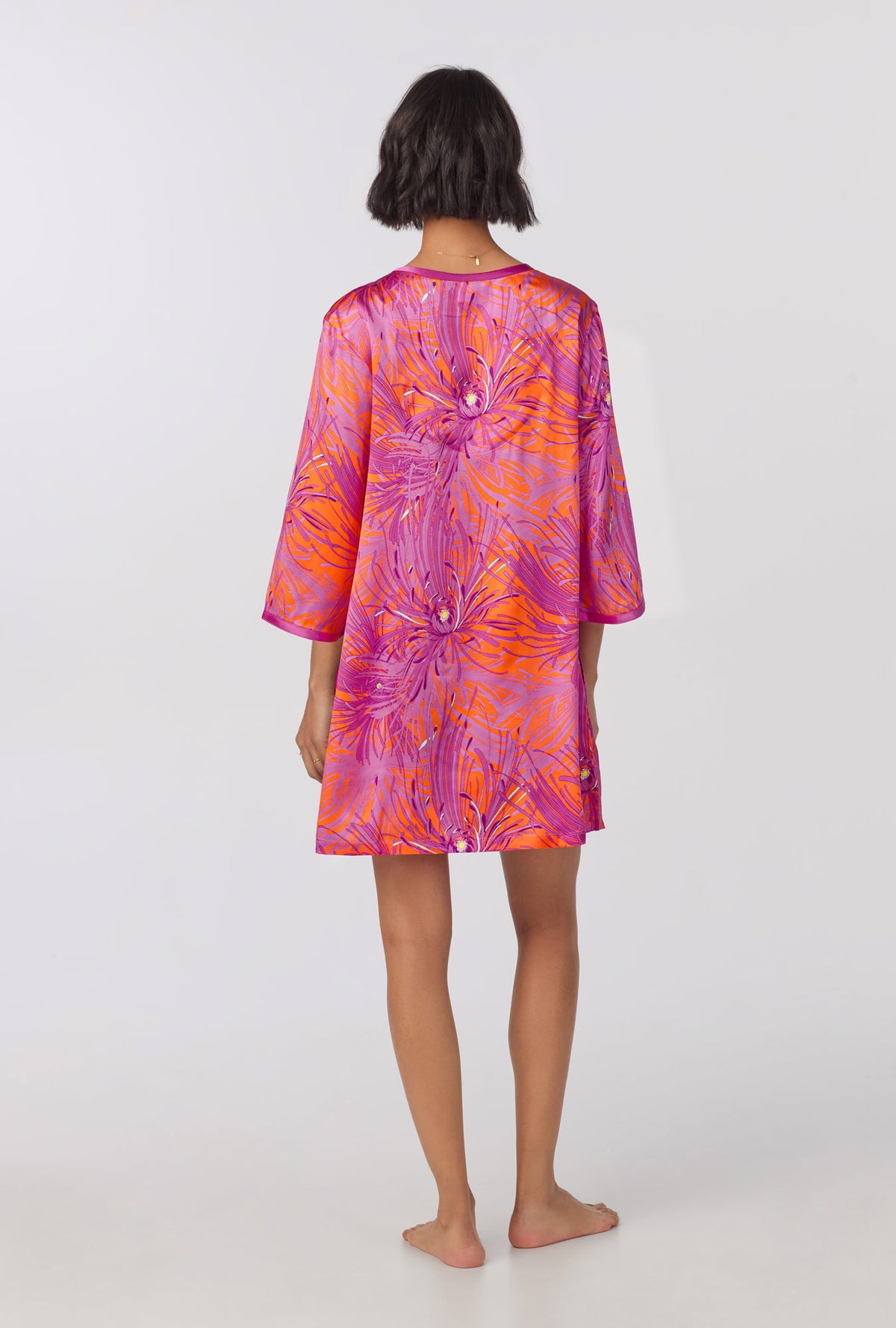 A lady wearing quarter Sleeve Classic Washable Silk Caftan with Fuji Mums print