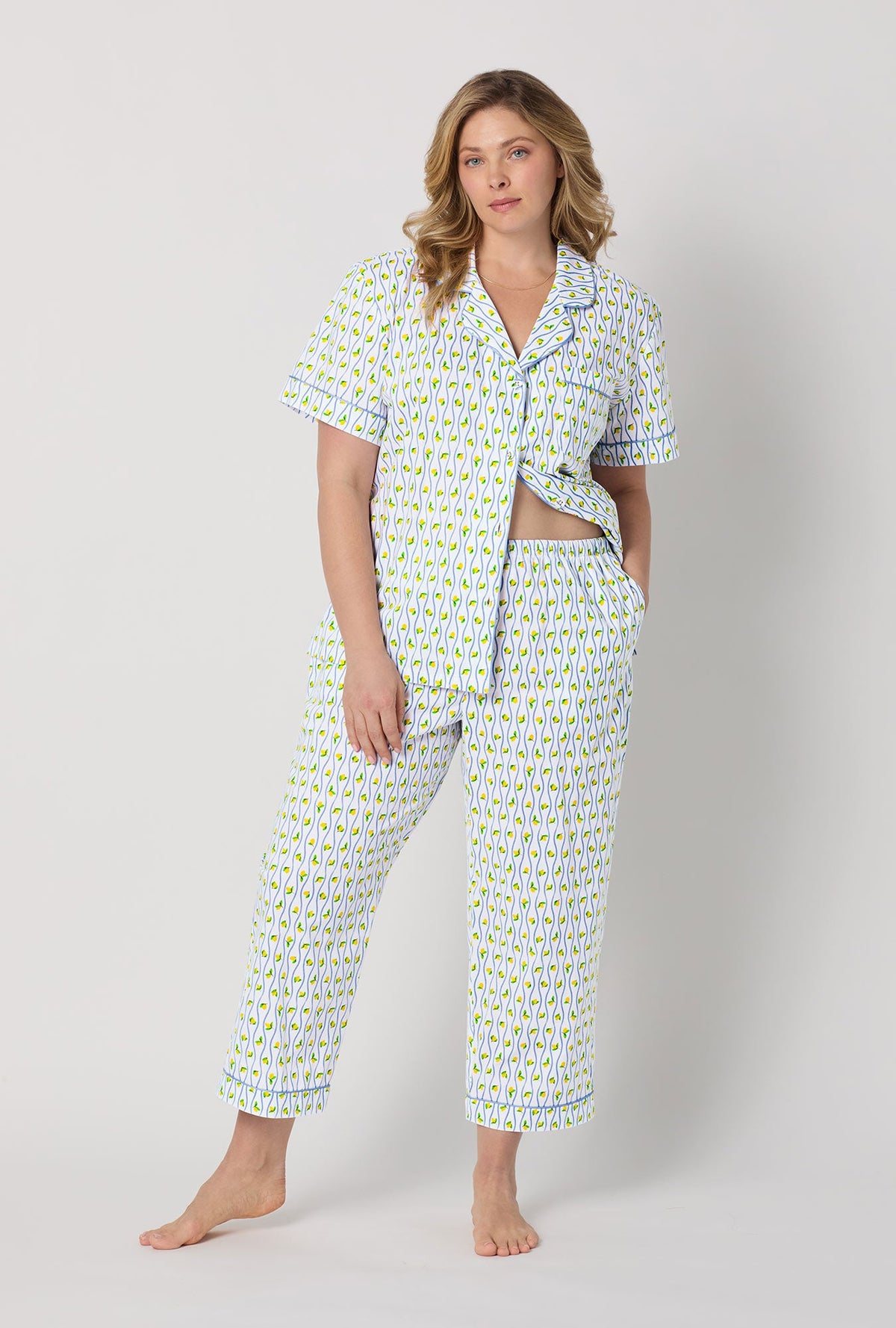 A lady wearing plus size White Short Sleeve Classic Woven Cotton Poplin Cropped Pj Set front view