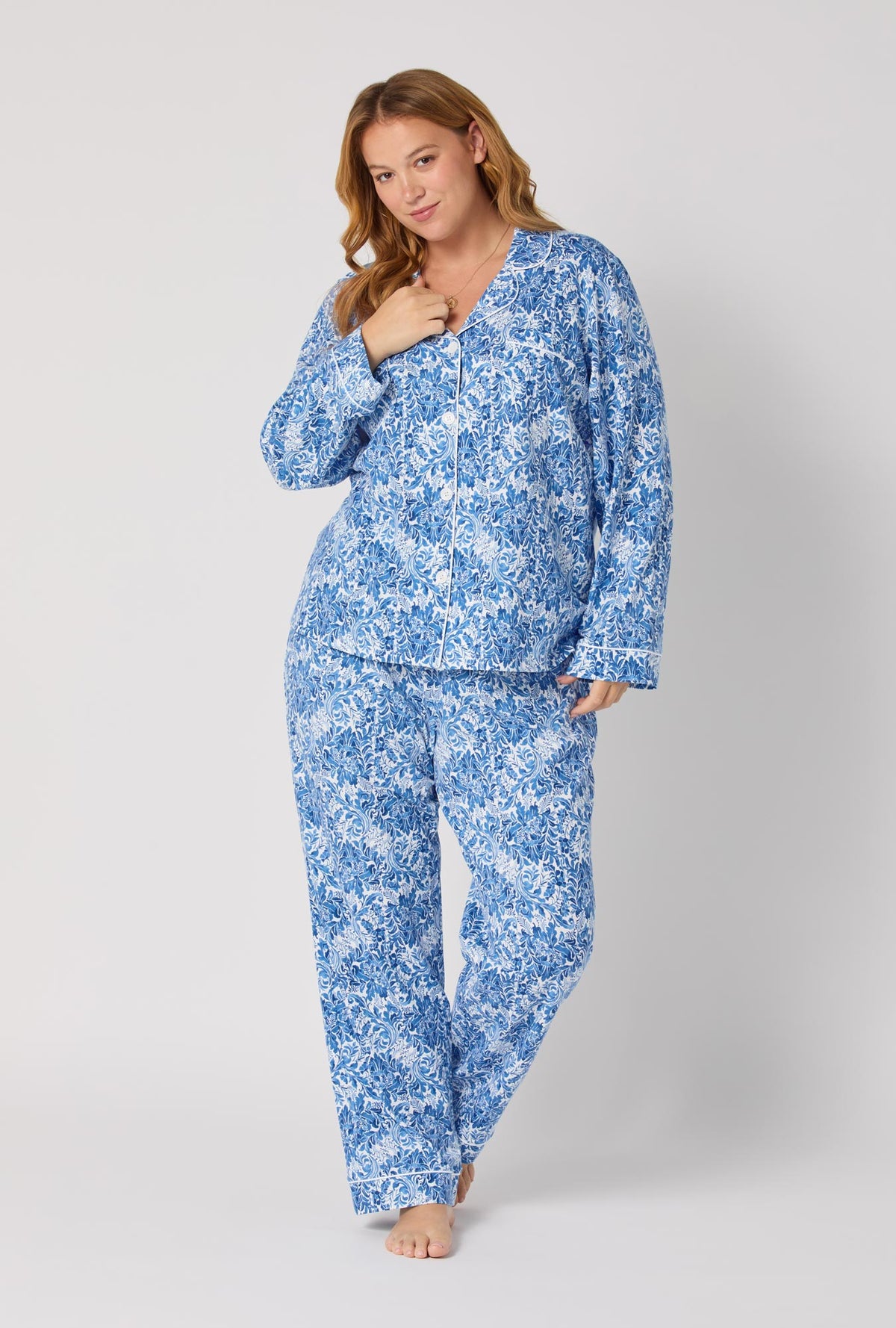 A Lady wearing Dreamy Damask Long Sleeve Classic Stretch Jersey Pj Set